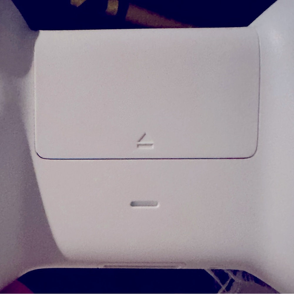 X Box Wireless game Controller - Picture 7 of 7